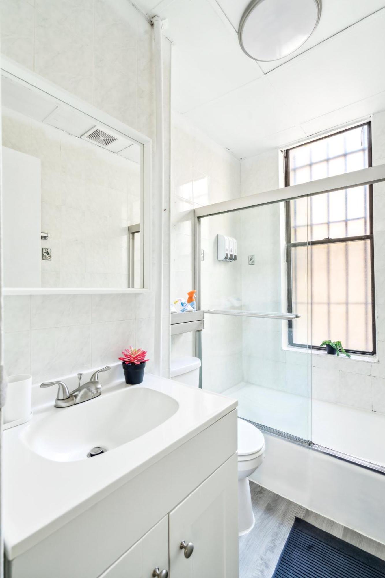 2 Bedroom Cozy Central Apartment New York Exterior foto